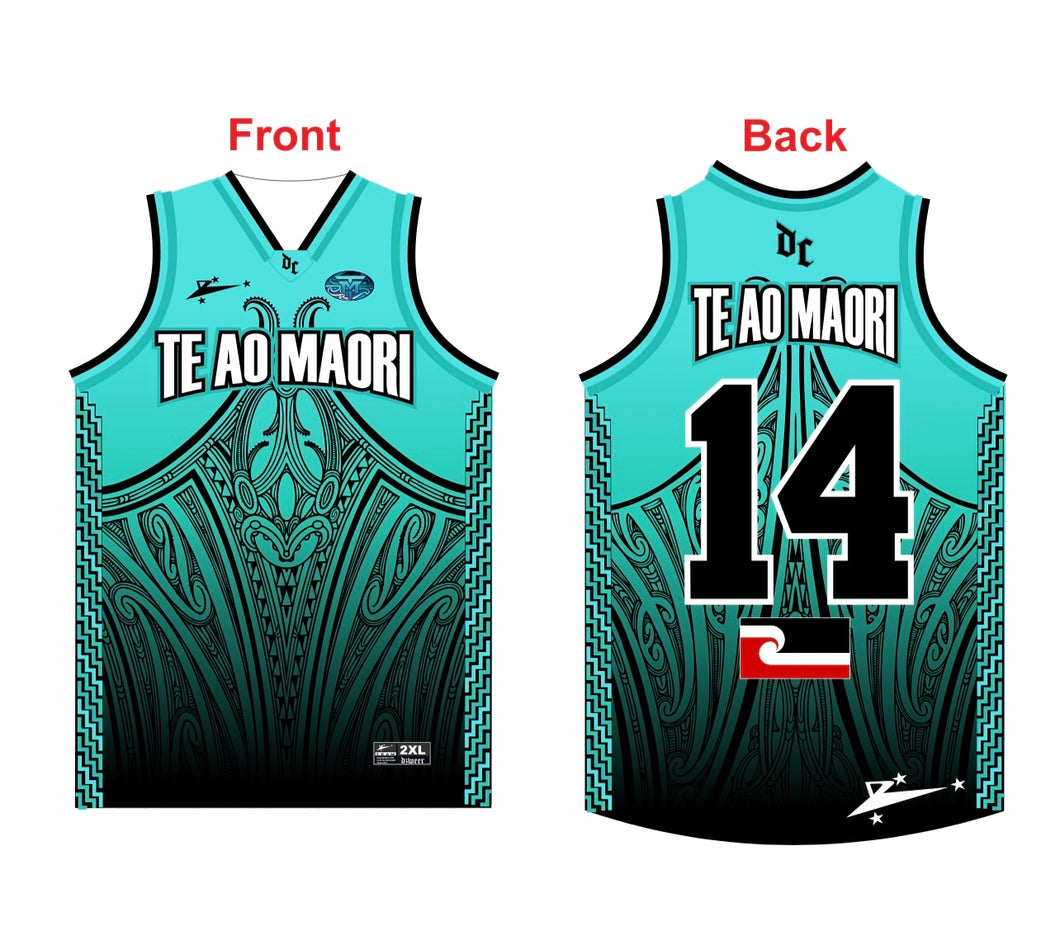Te Ao Maori playing  Singlet